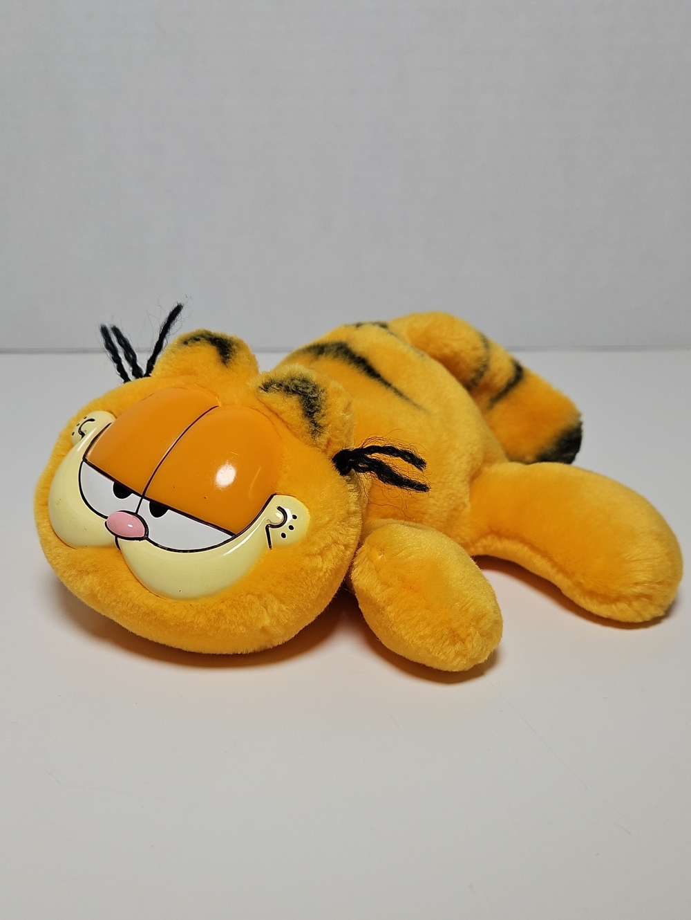 Vintage 1998 Fiesta Orange and Yellow Garfield Plush Cat